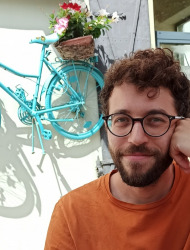 תום